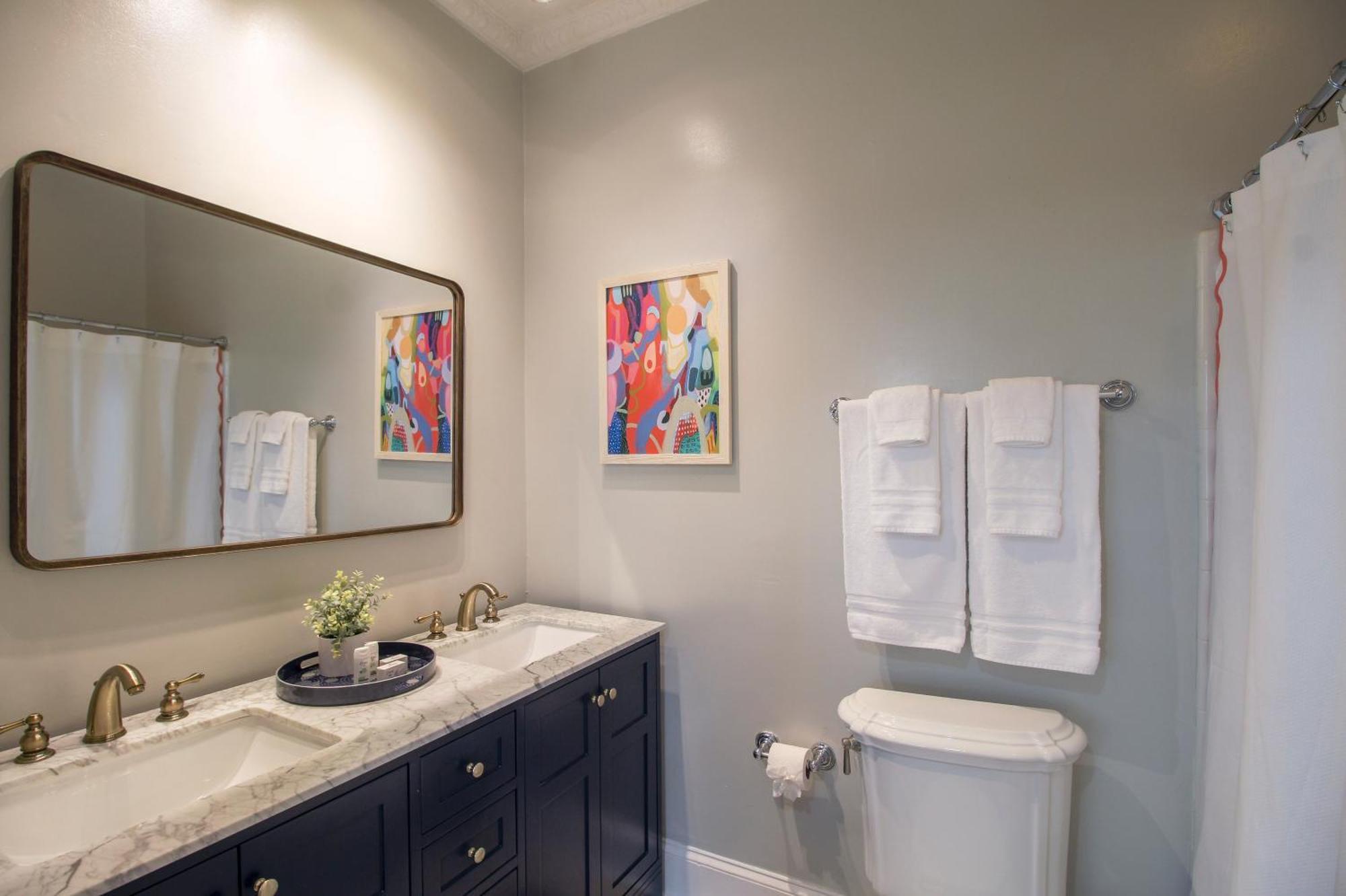 Walk To It All In Downtown, Double King Beds Savannah Eksteriør billede