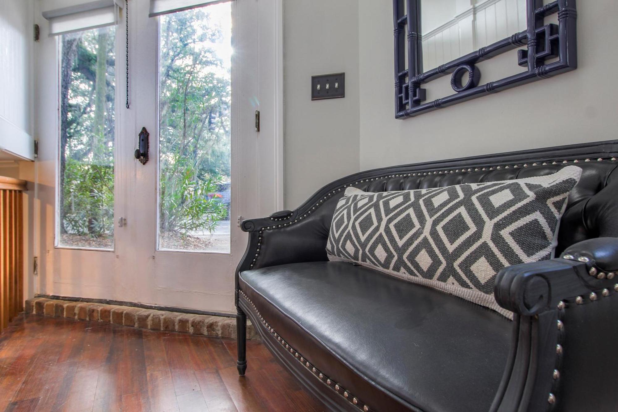 Walk To It All In Downtown, Double King Beds Savannah Eksteriør billede